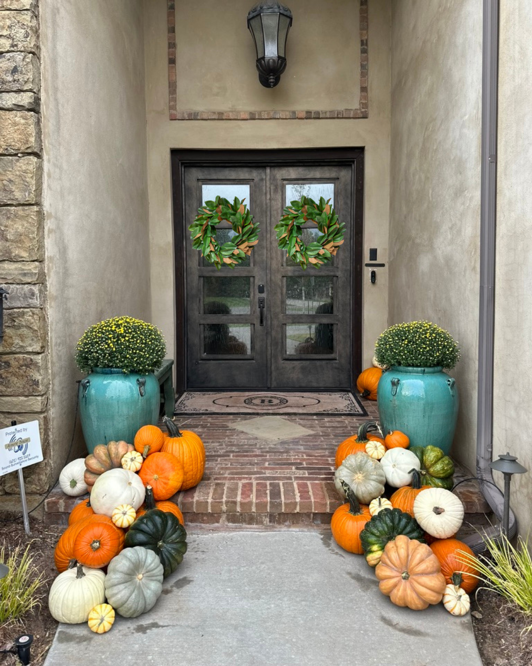 Classic Magnolia Leaf Wreath